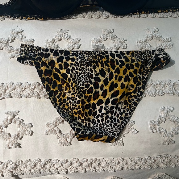 VS Bombshell Lot - Picture 5 of 12